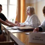 Кабмін змінив порядок проходження ВЛК та перелік документів для продовження відстрочки: що відомо