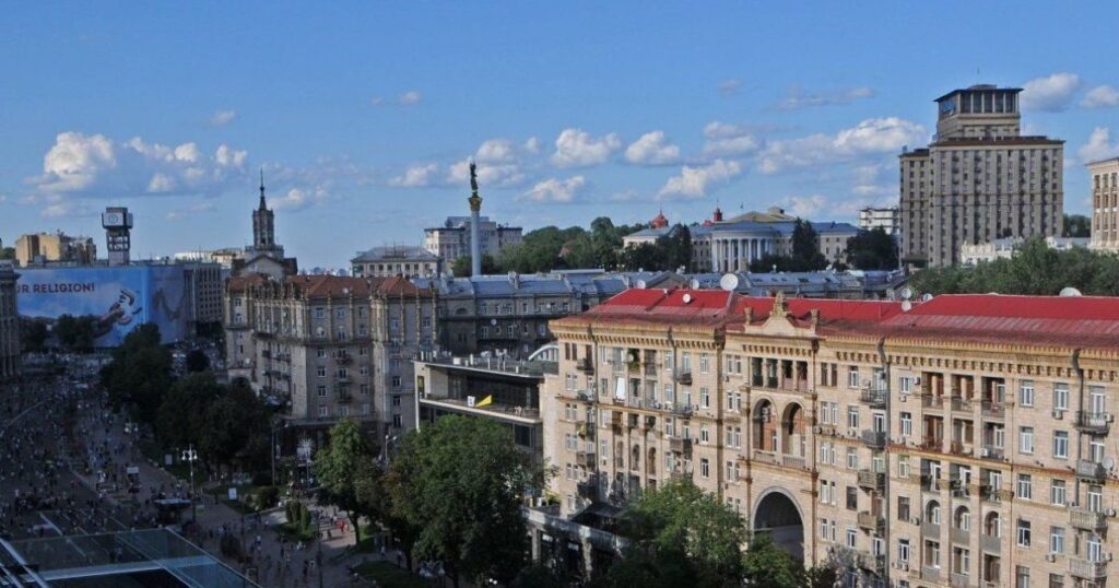 Літо повертає на фініш: синоптики розповіли, якою буде погода у Києві та області 29 серпня