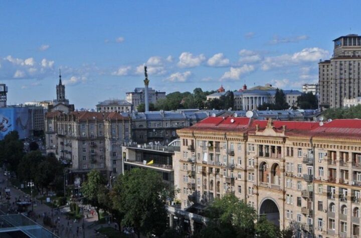 Літо повертає на фініш: синоптики розповіли, якою буде погода у Києві та області 29 серпня