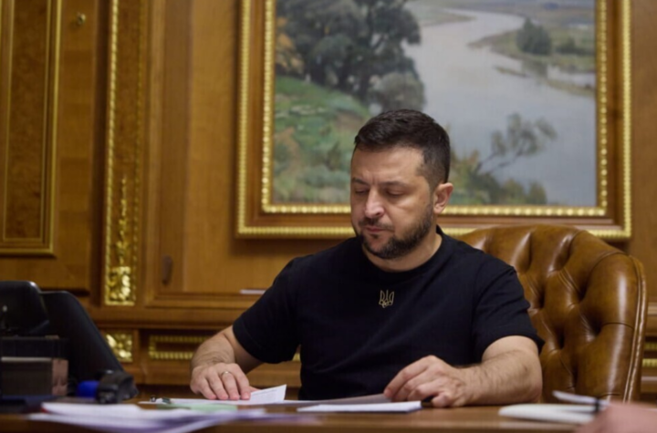 Закон про податок на OLX завис без підпису Зеленського: у Мінфіні назвали причину
