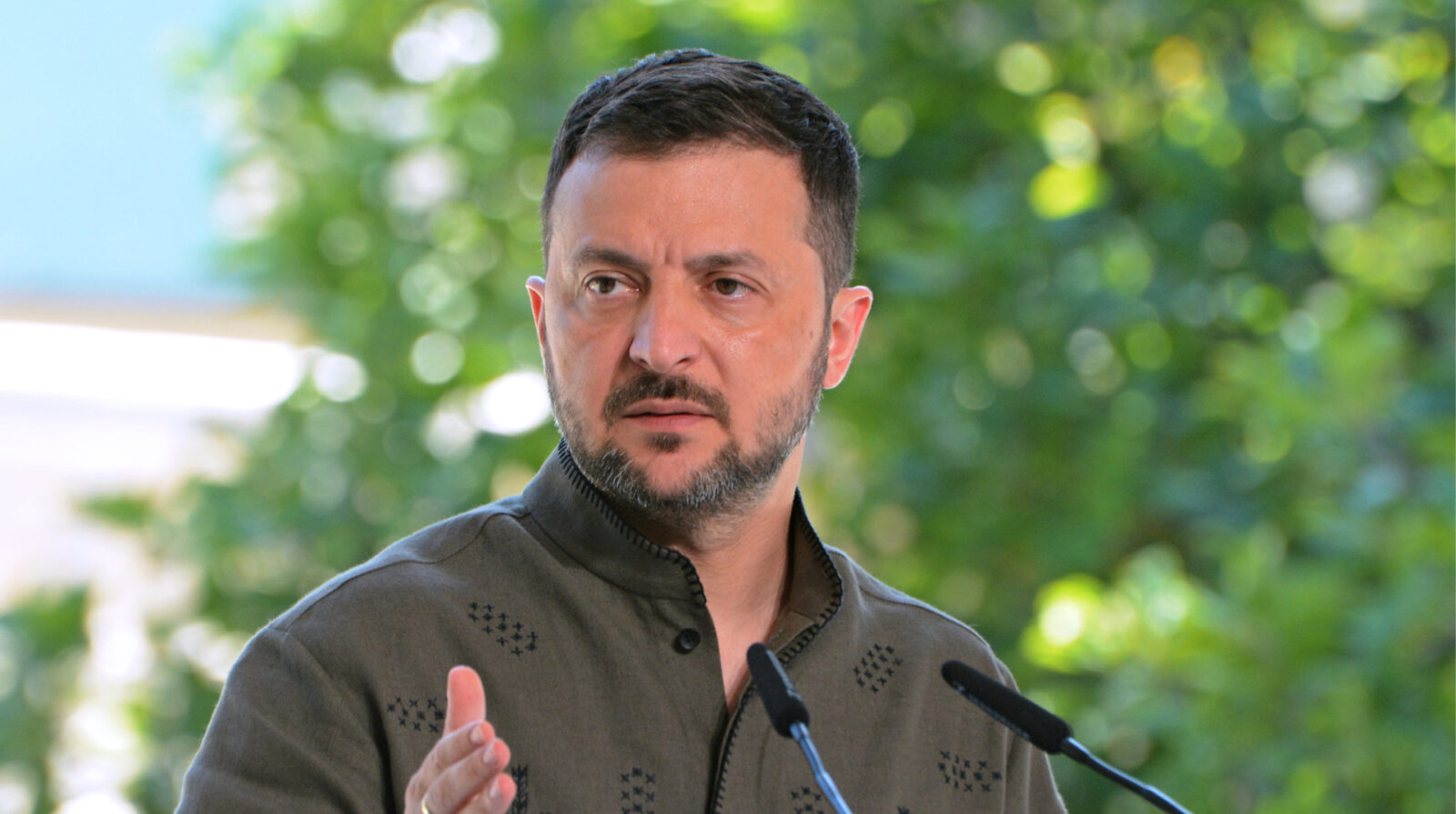 Володимир Зеленський повідомляє про підсумки саміту «Коаліції охочих» у Києві