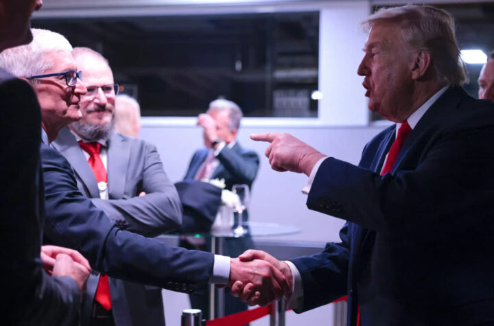 Трамп попросив Apple перейменувати озеро Онтаріо на картах