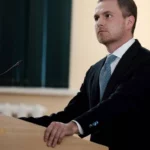 Генпрокурор Кравченко підтвердив свій виїзд за кордон