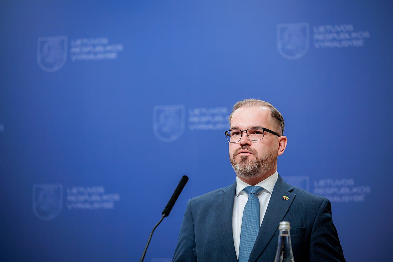 Міністр оборони Литви: збитий вночі дрон попередньо не містив вибухових речовин