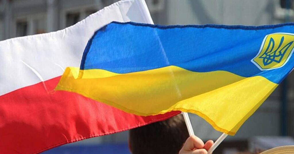 Понад половина українських біженців у Польщі планує повернутися до України