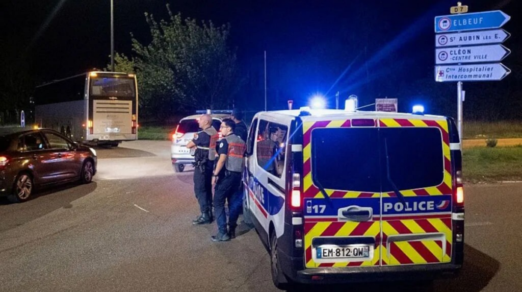 У Франції пасажирський потяг зійшов з рейок: десятки постраждалих