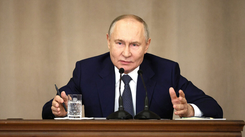 Путін заявив, що б'є по Україні, щоб ЗСУ не кортіло атакувати його НПЗ
