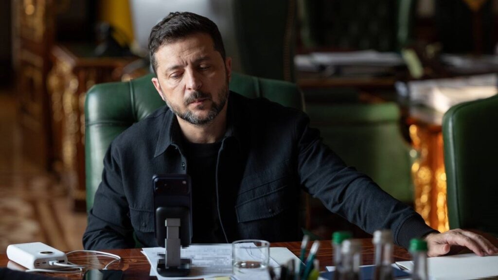 Зеленський і Фон дер Ляєн обговорили проблему з фінансуванням української оборони