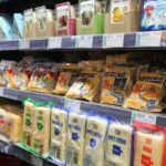 Росія б’є по продовольчих складах: який запас харчів варто зробити українцям