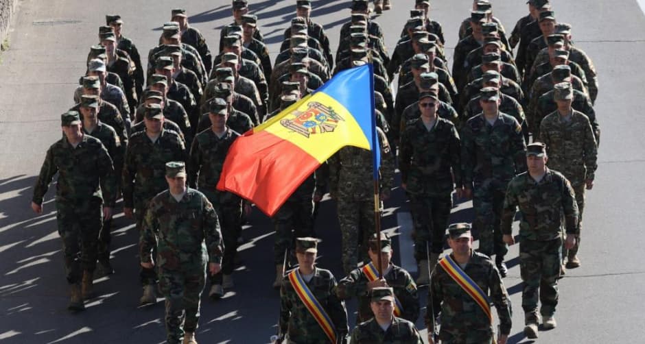 Більшість молдован вважають країну не готовою до зовнішньої агресії, але до НАТО не хочуть