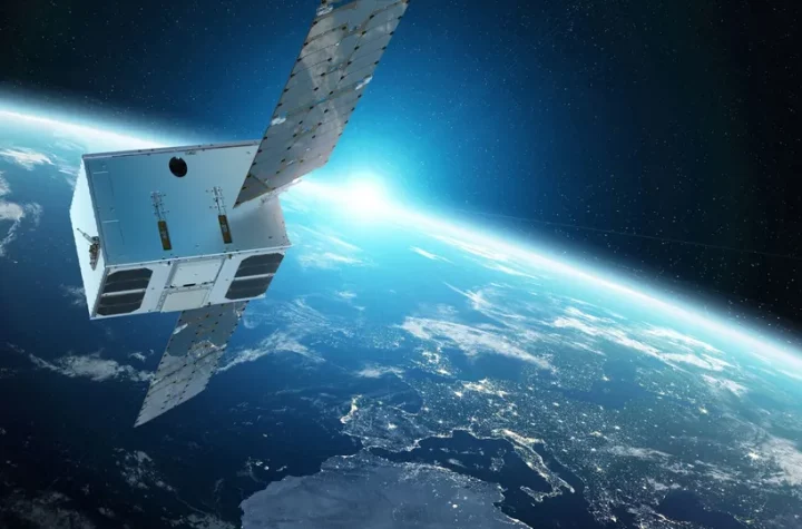 Українська компанія запустила перший супутник для майбутньої незалежної мережі зв’язку