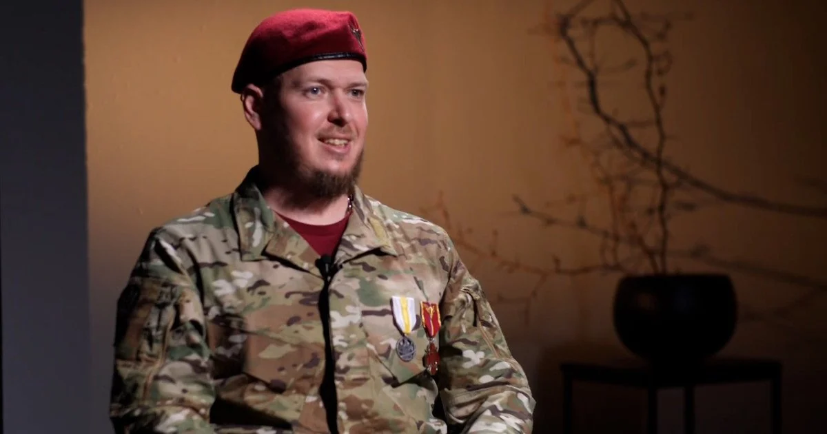 Цінність менша, ніж бруд під нігтями: воїн ДШВ жорстко розніс диванних хейтерів жінок у ЗСУ