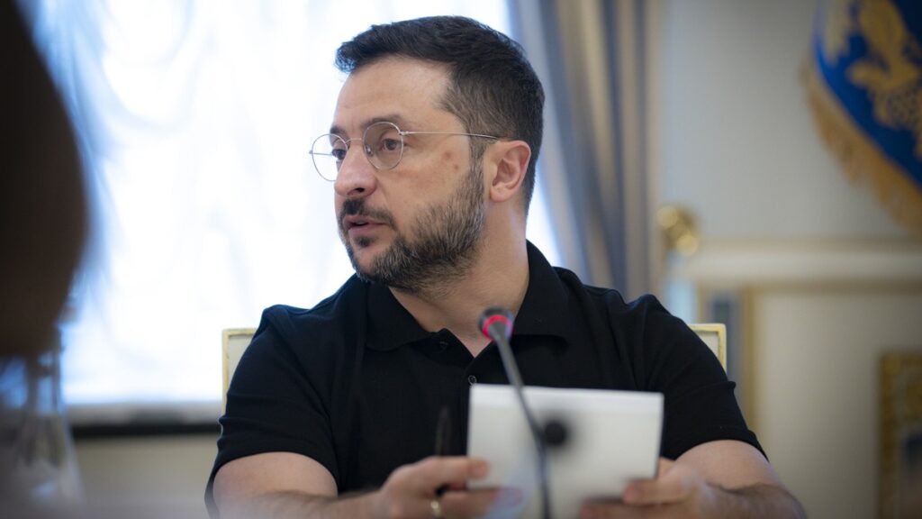 21:22, 08.10.2026 Зеленський про удар по дата-центру в РФ: Україна завжди відповідає дзеркально, не б'є лише по дітях