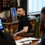 У Києві балістика з касетним зарядом прилетіла по Печерську, пошкоджено монастир