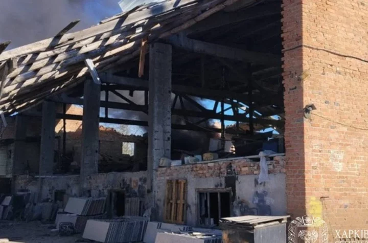 Росіяни ракетою вдарили по одному з міст: загинув чоловік, є поранені