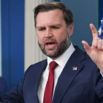 Венс згадав вторгнення Росії та «дрібного диктатора» у промові в Монтані