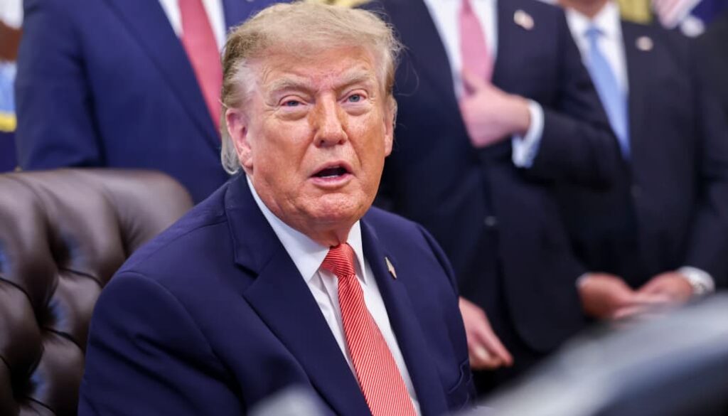 Більшість поляків вважають, що політика Трампа не є доброю для Польщі