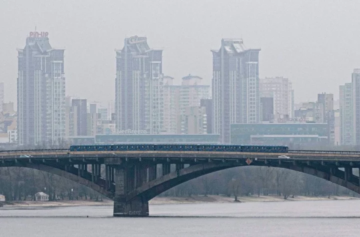 Чи можуть сітки захистити мости: експерт пояснив, чому це непросто