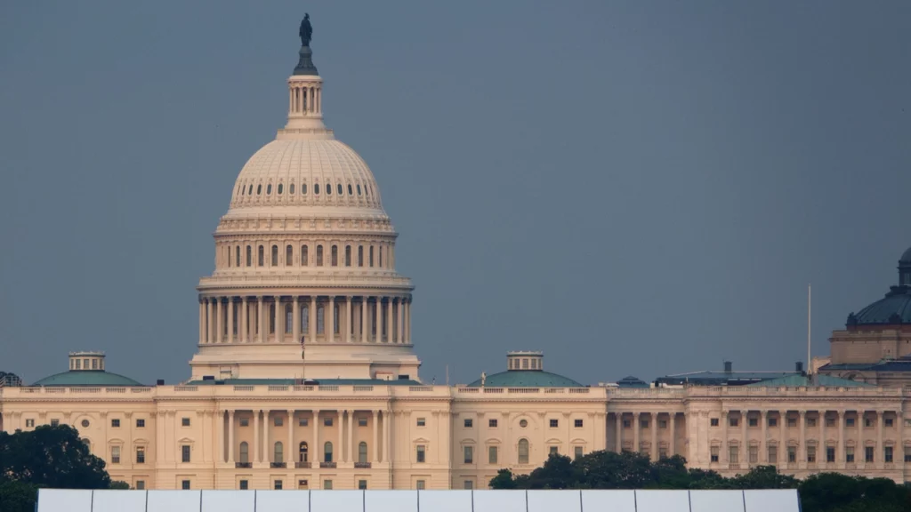 Конгресмени США закликають Трампа негайно посилити санкції проти росії