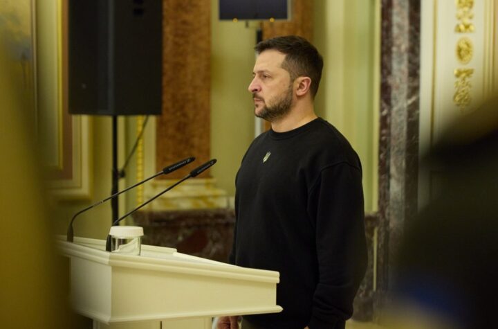 20:49, 05.10.2026 Зеленський привітав освітян із професійним святом і відзначив їх державними нагородами