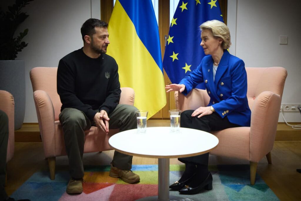 Глава ЄК після розмови із Зеленським заявила про похмуру фазу війни з РФ